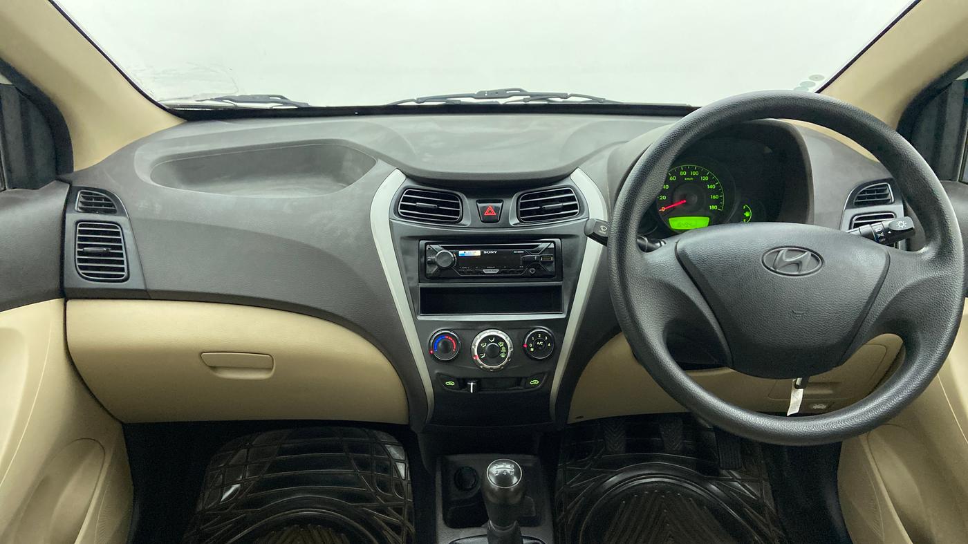 2018 Hyundai Eon ERA PLUS, Petrol, Manual, 16,578 km, Dashboard