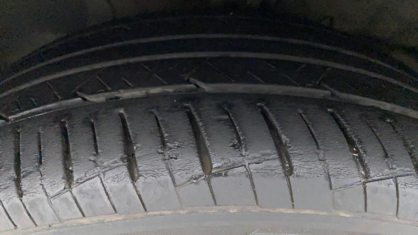 2019 Hyundai Verna 1.6 SX VTVT, Petrol, Manual, 36,614 km, Left Front Tyre Tread