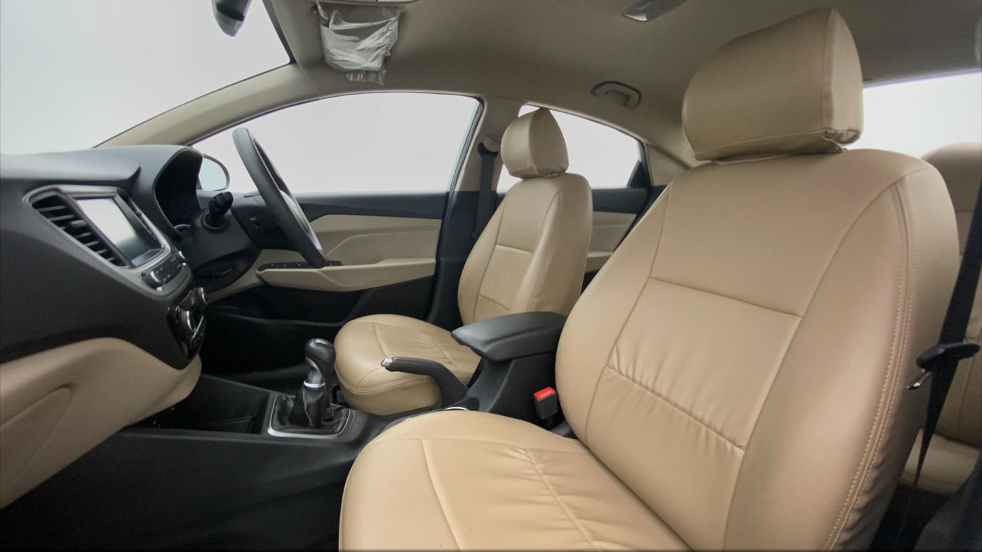 2019 Hyundai Verna 1.6 SX VTVT, Petrol, Manual, 36,614 km, Right Side Front Door Cabin