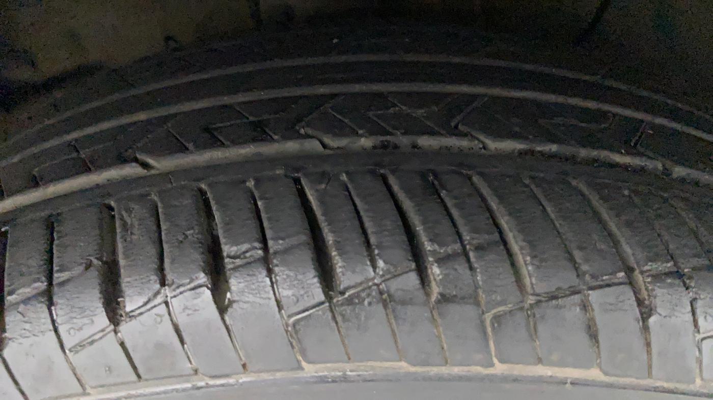 2019 Hyundai Verna 1.6 SX VTVT, Petrol, Manual, 36,614 km, Right Front Tyre Tread