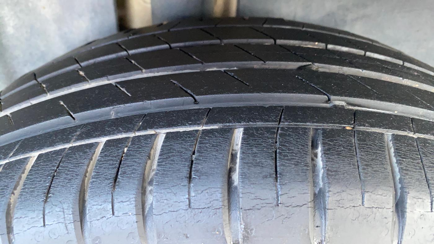 2021 MG HECTOR PLUS SHARP 1.5 PETROL TURBO DCT 6-STR, Petrol, Automatic, 48,202 km, Right Rear Tyre Tread