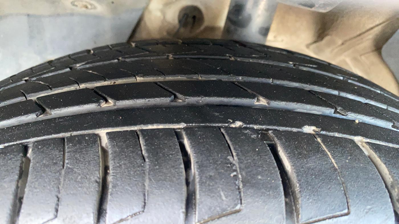 2021 MG HECTOR PLUS SHARP 1.5 PETROL TURBO DCT 6-STR, Petrol, Automatic, 48,202 km, Left Front Tyre Tread