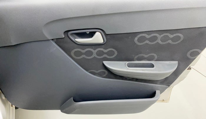 2015 Maruti Alto 800 LXI, Petrol, Manual, 36,483 km, Driver Side Door Panels Control