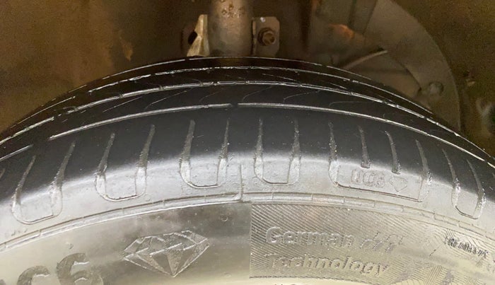 2016 Maruti Baleno SIGMA PETROL 1.2, CNG, Manual, 84,008 km, Right Front Tyre Tread