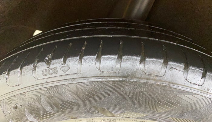 2016 Maruti Baleno SIGMA PETROL 1.2, CNG, Manual, 84,008 km, Right Rear Tyre Tread