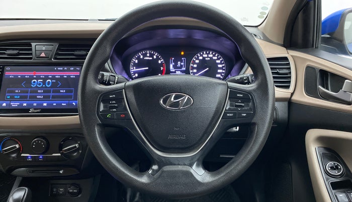 2017 Hyundai Elite i20 MAGNA 1.4 AT, Petrol, Automatic, 38,685 km, Steering Wheel Close Up