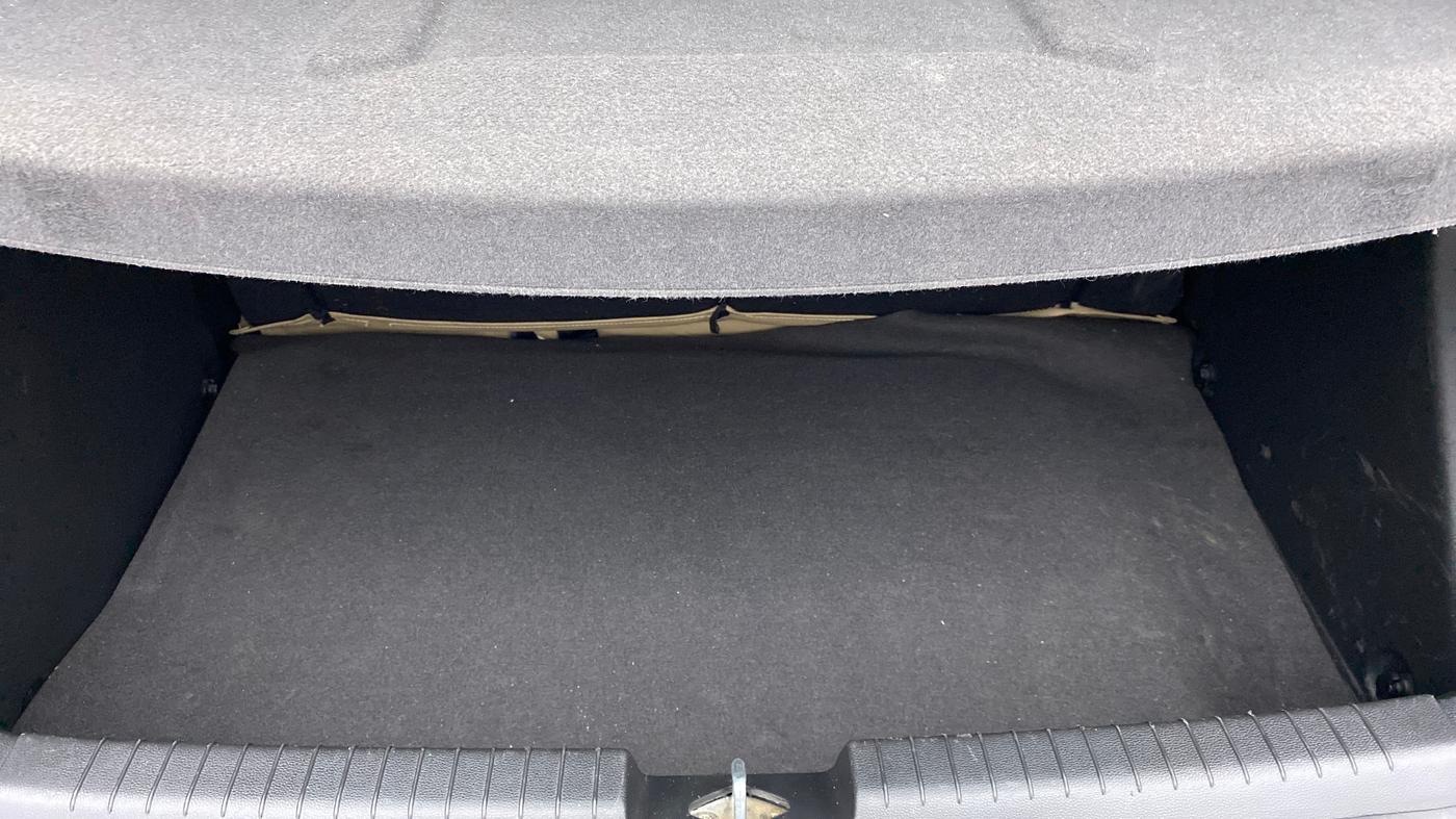 2017 Hyundai Elite i20 MAGNA 1.4 AT, Petrol, Automatic, 38,685 km, Boot Inside