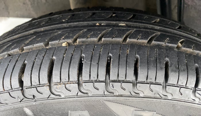 2019 Renault Kwid RXL, Petrol, Manual, 21,247 km, Right Rear Tyre Tread