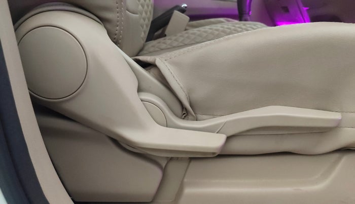 2021 Maruti Ertiga ZXI SHVS, Petrol, Manual, 61,245 km, Driver Side Adjustment Panel