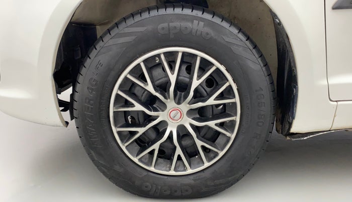 2011 Maruti Swift VXI, Petrol, Manual, 82,574 km, Left Front Wheel