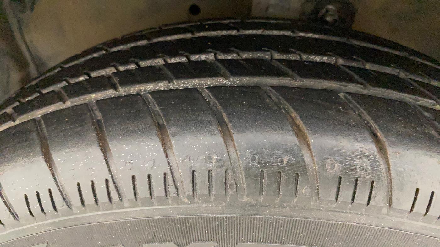 2015 Maruti Celerio VXI AMT, Petrol, Automatic, 29,628 km, Left Front Tyre Tread