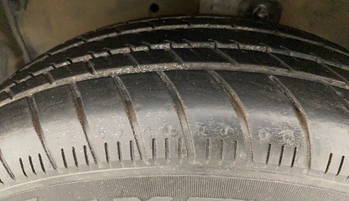 2015 Maruti Celerio VXI AMT, Petrol, Automatic, 29,628 km, Left Front Tyre Tread