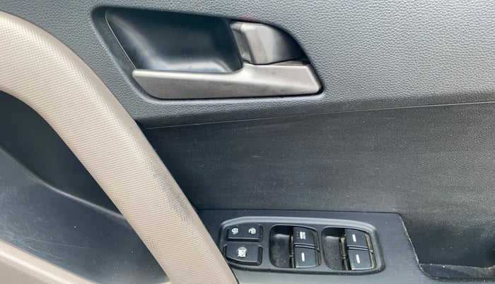 2016 Hyundai Creta SX PLUS 1.6 PETROL, Petrol, Manual, 75,687 km, Driver Side Door Panels Control