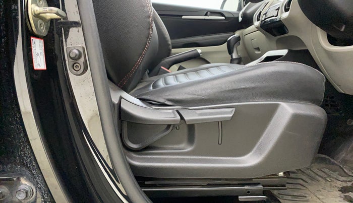 2021 KIA SONET HTX ANNIVERSARY EDITION 1.5, Diesel, Manual, 81,003 km, Driver Side Adjustment Panel