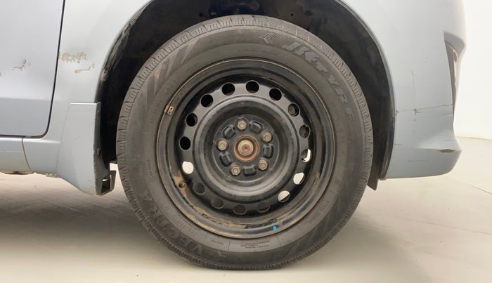 2012 Maruti Ertiga VDI, Diesel, Manual, 1,00,479 km, Right Front Wheel