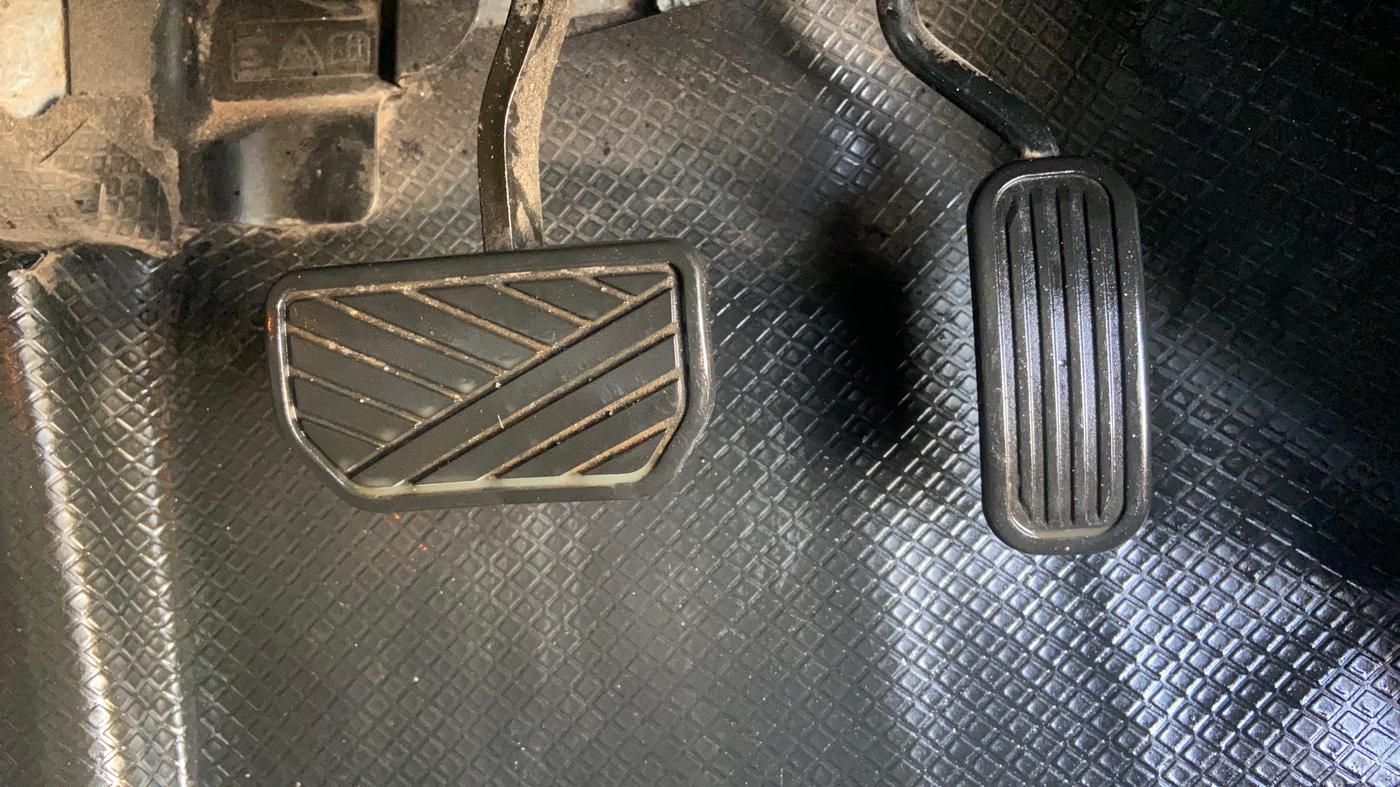 2023 Maruti Grand Vitara ALPHA PLUS HYBRID ECVT, Hybrid, Automatic, 1,15,201 km, Pedals