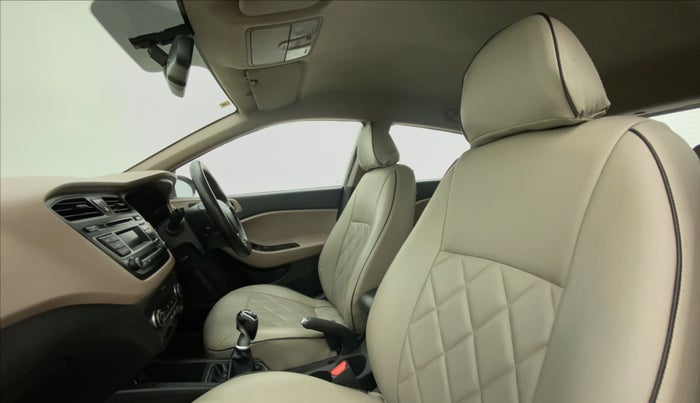 2015 Hyundai Elite i20 ASTA 1.4 CRDI, Diesel, Manual, 85,836 km, Right Side Front Door Cabin