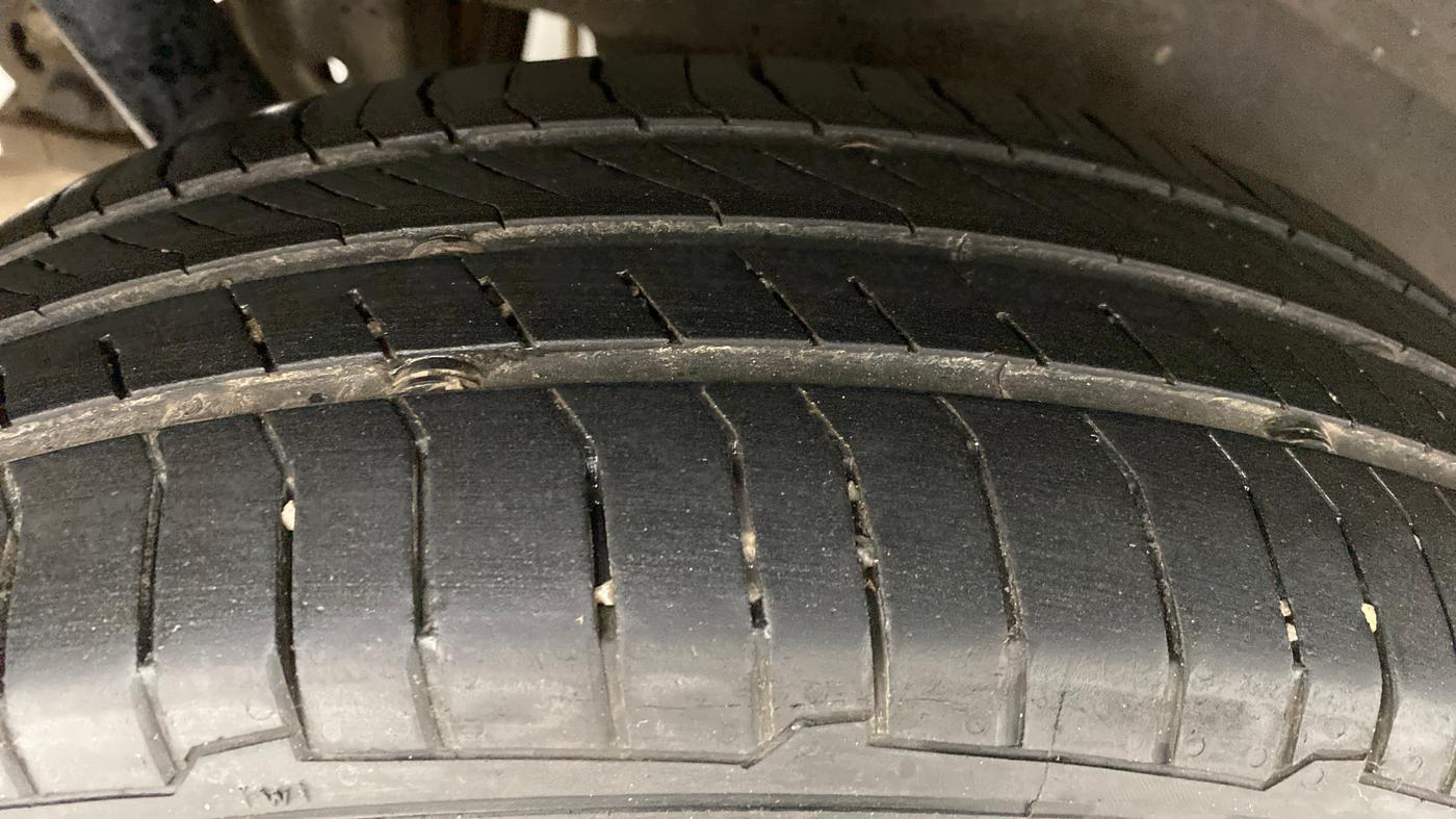 2012 Maruti Wagon R 1.0 VXI, Petrol, Manual, 56,373 km, Right Rear Tyre Tread
