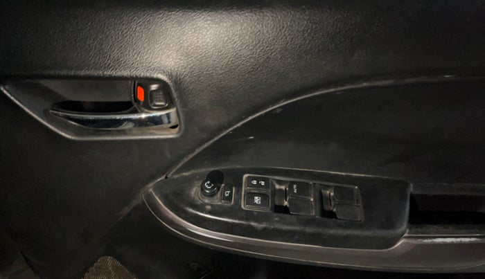2019 Maruti Baleno DELTA PETROL 1.2, Petrol, Manual, 76,256 km, Driver Side Door Panels Control