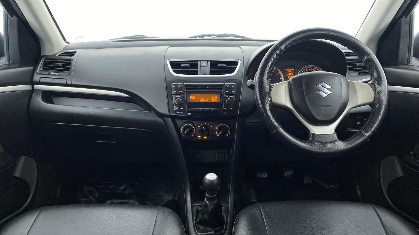 2016 Maruti Swift VXI OPT, Petrol, Manual, 44,695 km, Dashboard
