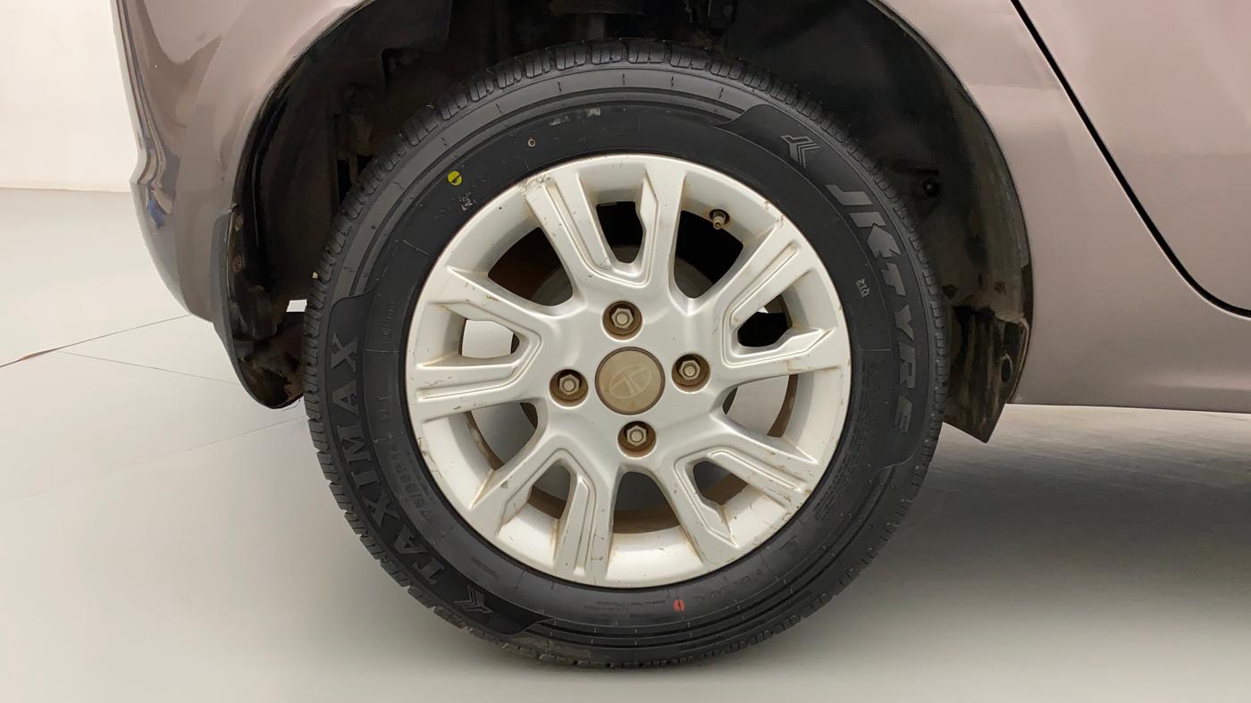 2018 Tata Tiago XZA PETROL, Petrol, Automatic, 28,198 km, Right Rear Wheel