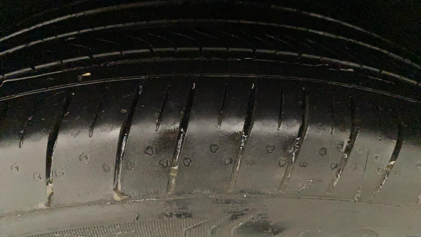 2015 Ford Ecosport TITANIUM 1.5L PETROL AT, Petrol, Automatic, 43,187 km, Left Rear Tyre Tread