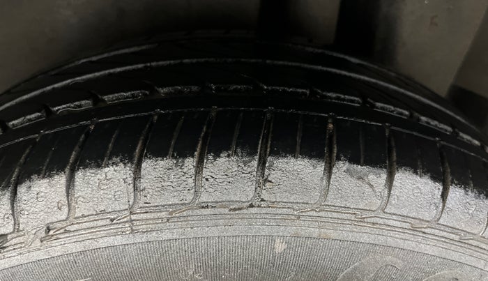 2018 Maruti Ciaz SIGMA 1.4 MT PETROL, Petrol, Manual, 80,412 km, Left Rear Tyre Tread