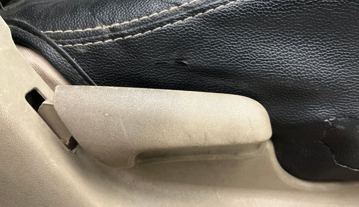 2018 Maruti Ciaz SIGMA 1.4 MT PETROL, Petrol, Manual, 80,412 km, Driver Side Adjustment Panel