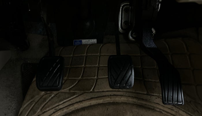 2018 Maruti Ciaz SIGMA 1.4 MT PETROL, Petrol, Manual, 80,412 km, Pedals