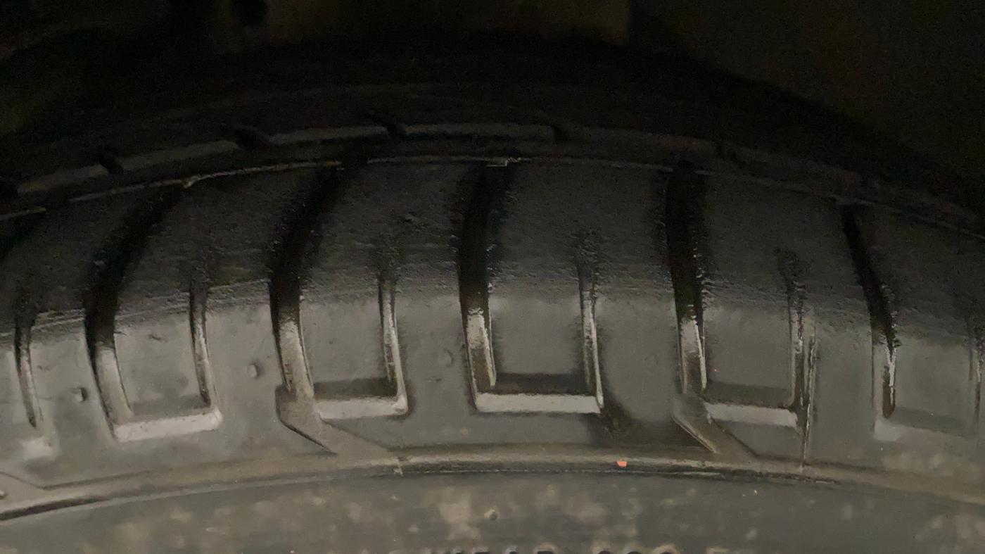2018 Hyundai Creta SX AT 1.6 PETROL, Petrol, Automatic, 19,889 km, Left Rear Tyre Tread