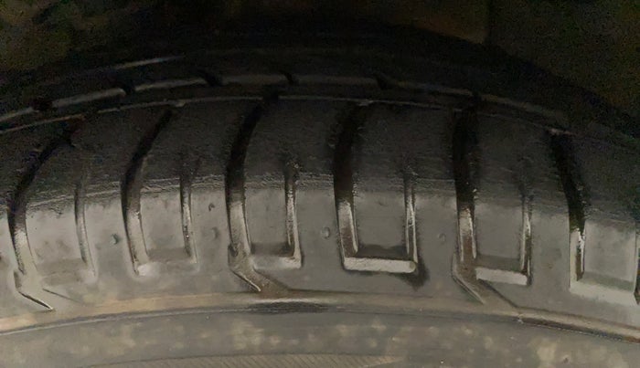 2018 Hyundai Creta SX AT 1.6 PETROL, Petrol, Automatic, 19,889 km, Left Front Tyre Tread