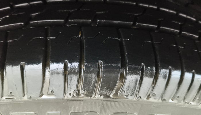 2017 Hyundai Creta SX PLUS 1.6 PETROL, Petrol, Manual, 77,726 km, Right Rear Tyre Tread