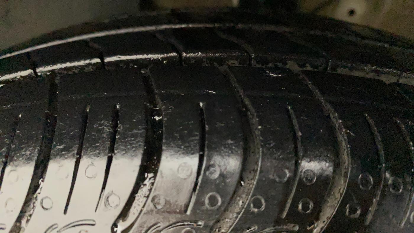 2023 Maruti New Wagon-R VXI 1.0 AMT, Petrol, Automatic, 12,666 km, Left Front Tyre Tread