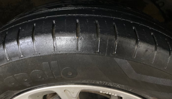 2019 Maruti Swift ZXI, Petrol, Manual, 55,978 km, Right Front Tyre Tread