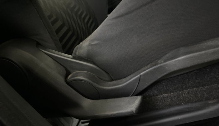 2019 Maruti Swift ZXI, Petrol, Manual, 55,978 km, Driver Side Adjustment Panel