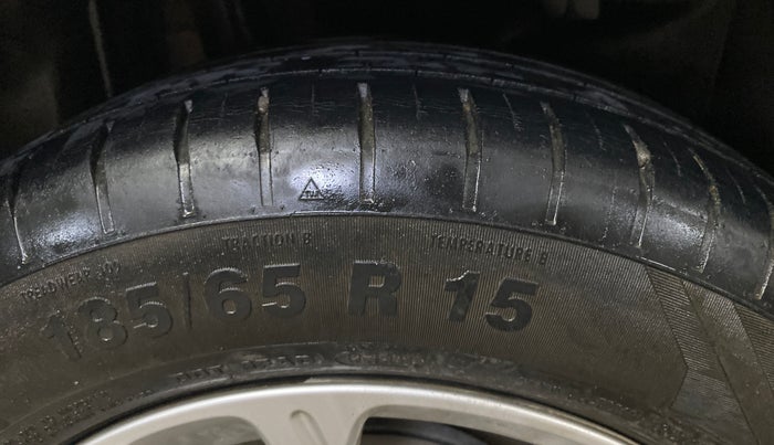 2019 Maruti Swift ZXI, Petrol, Manual, 55,978 km, Right Rear Tyre Tread