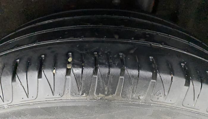 2018 Maruti Vitara Brezza ZDI PLUS AMT, Diesel, Automatic, 57,334 km, Left Rear Tyre Tread