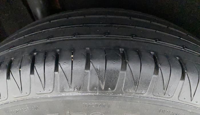 2018 Maruti Vitara Brezza ZDI PLUS AMT, Diesel, Automatic, 57,334 km, Right Rear Tyre Tread