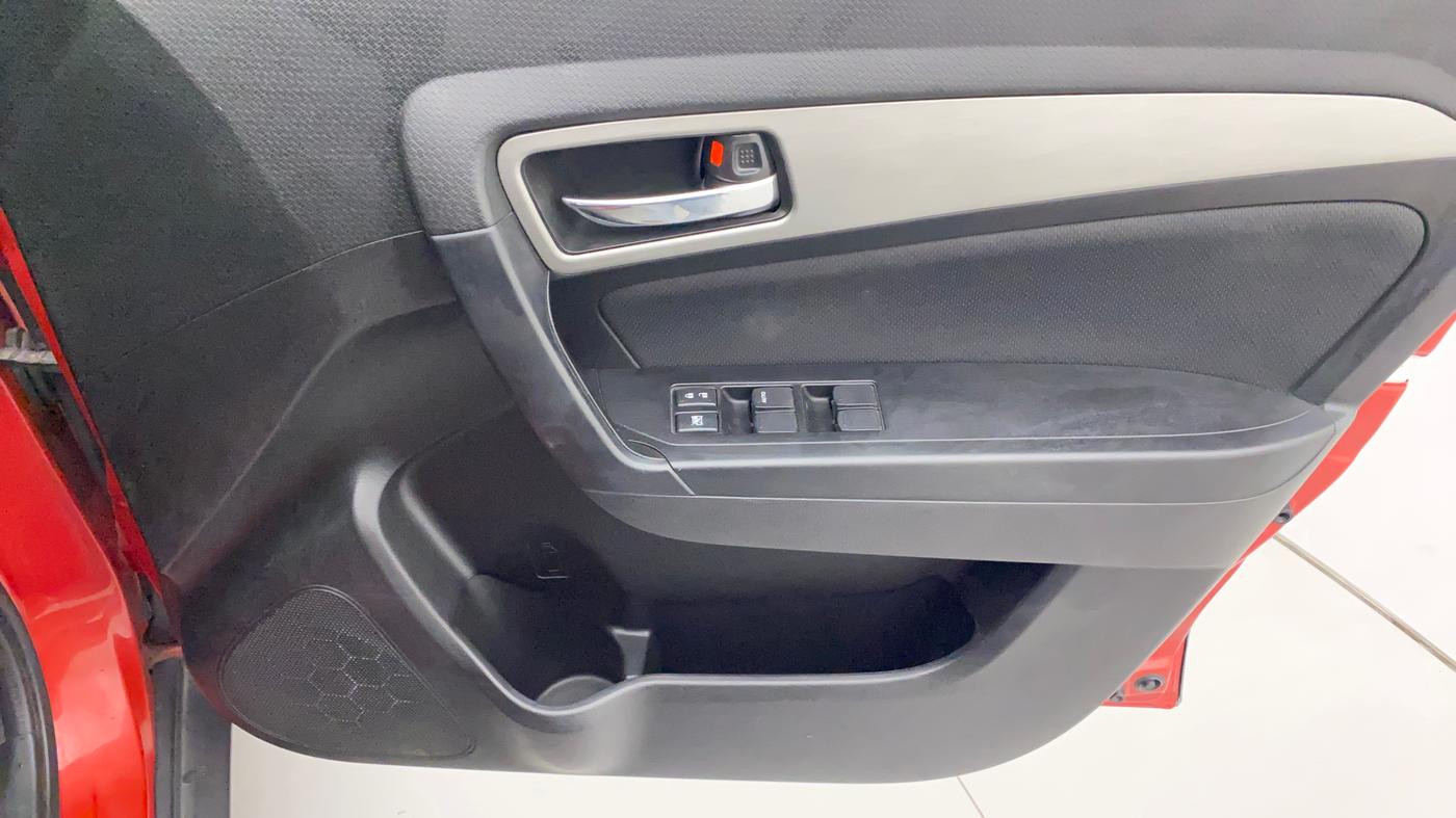 2018 Maruti Vitara Brezza ZDI PLUS AMT, Diesel, Automatic, 57,334 km, Driver Side Door Panels Control