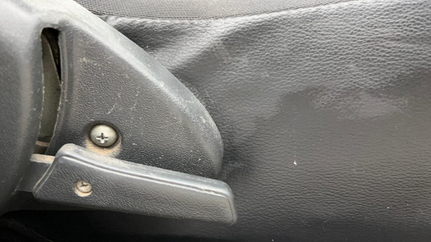 2019 Maruti Alto 800 LXI CNG, CNG, Manual, 69,306 km, Driver Side Adjustment Panel