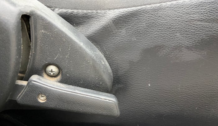 2019 Maruti Alto 800 LXI CNG, CNG, Manual, 69,359 km, Driver Side Adjustment Panel