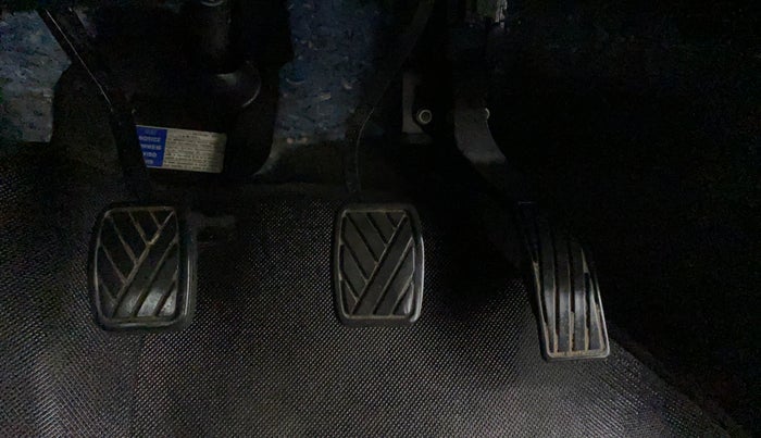 2021 Maruti Vitara Brezza LXI, Petrol, Manual, 40,228 km, Pedals