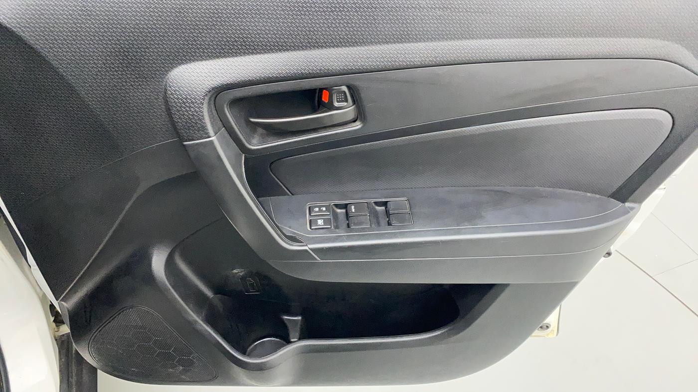 2021 Maruti Vitara Brezza LXI, Petrol, Manual, 40,228 km, Driver Side Door Panels Control
