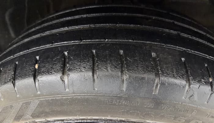 2021 Toyota Glanza G, Petrol, Manual, 55,830 km, Right Front Tyre Tread
