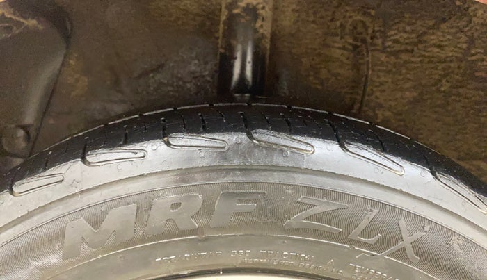 2013 Hyundai Grand i10 ASTA 1.2 KAPPA VTVT, Petrol, Manual, 1,03,079 km, Right Rear Tyre Tread