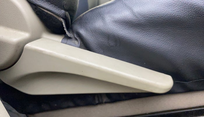 2012 Toyota Etios Liva GD, Diesel, Manual, 65,998 km, Driver Side Adjustment Panel