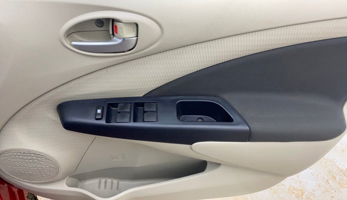 2012 Toyota Etios Liva GD, Diesel, Manual, 65,998 km, Driver Side Door Panels Control