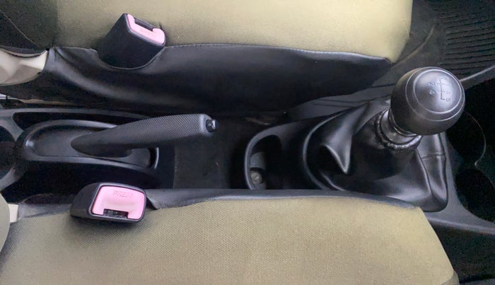 2012 Toyota Etios Liva GD, Diesel, Manual, 65,998 km, Gear Lever