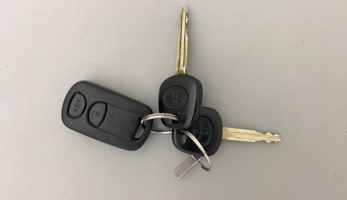 2012 Toyota Etios Liva GD, Diesel, Manual, 65,998 km, Key Close Up