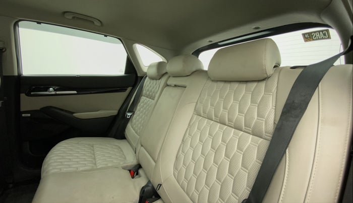 2019 KIA SELTOS HTX 1.5 DIESEL, Diesel, Manual, 65,198 km, Right Side Rear Door Cabin